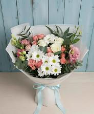 Букет цветов из:  Розы, Лизиантусы и Хризантемы в Жуковке