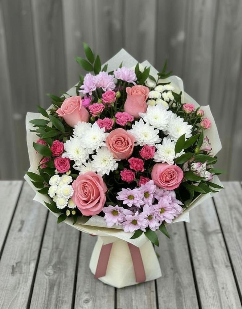 Букет цветов из: Альстромерии, Гвоздики, Розы и Хризантемы в Жуковке