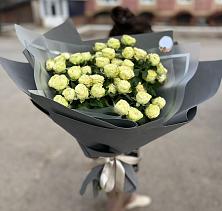 Букет Белые кустовые розы Солинеро #REPLACE_PRED# Жуковке
