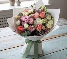 Букет цветов из:  Розы, Лизиантусы и Гвоздики #REPLACE_PRED# Жуковке