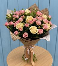 Букет цветов из:  Розы в Жуковке