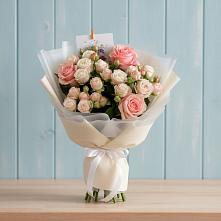 Букет цветов из:  Розы в Жуковке