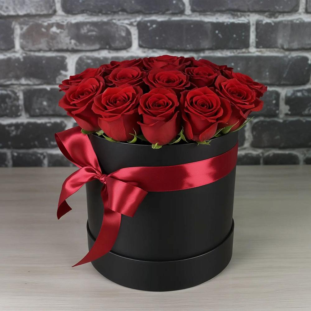 Цветочная композиция из Розы в шляпной коробке в Жуковке