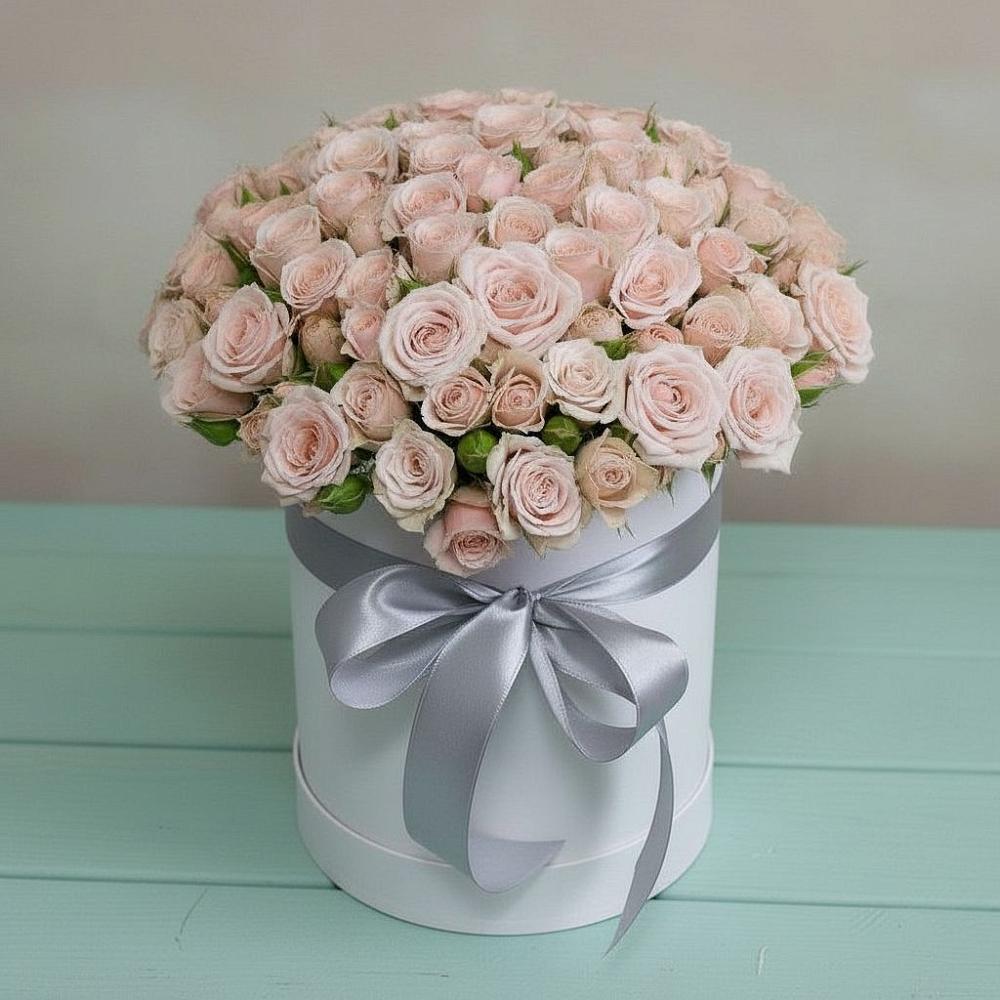 Цветочная композиция из Розы в шляпной коробке в Жуковке